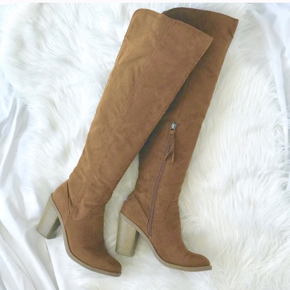 Dolce Vita Over the Knee Boot - Picture 2 of 8